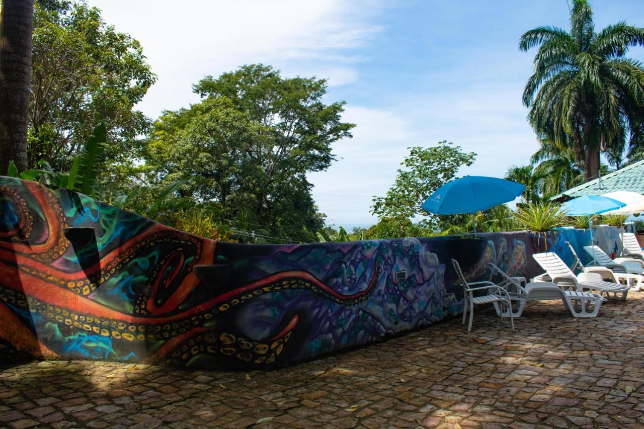 Hostel Plinio Manuel Antonio Exterior foto