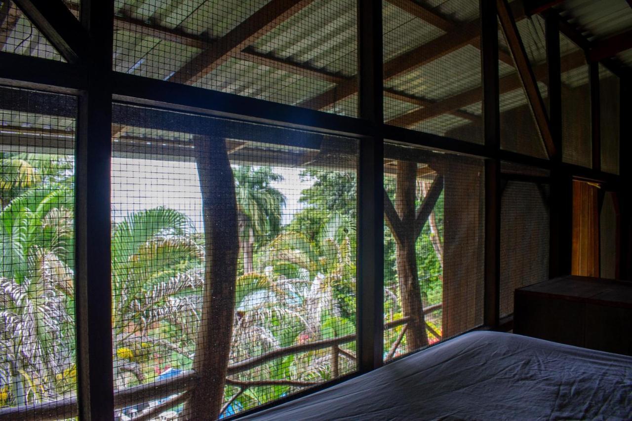 Hostel Plinio Manuel Antonio Exterior foto